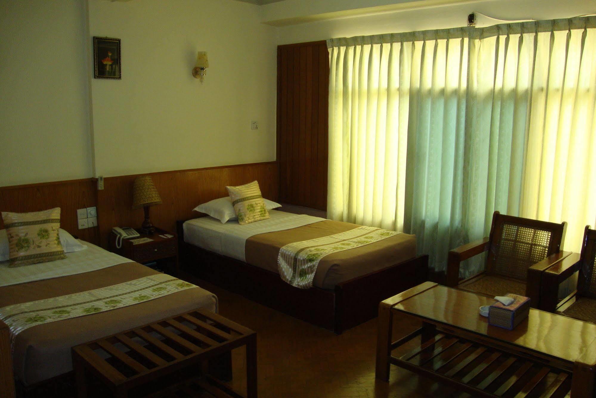 Nadi Myanmar Hotel Мандалай Экстерьер фото