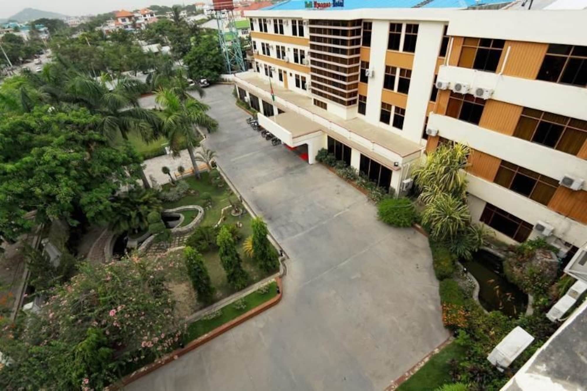 Nadi Myanmar Hotel Мандалай Экстерьер фото